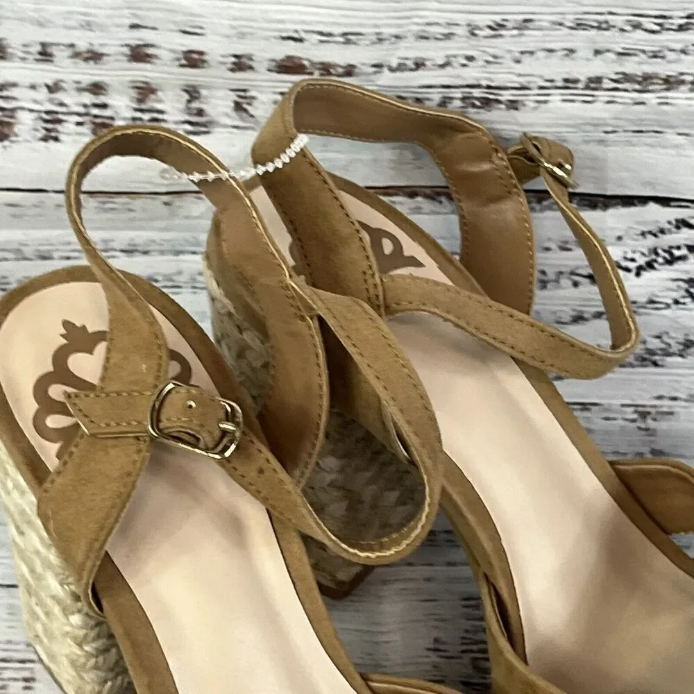 Fergalicious by Fergie Heels Sandals Shoes size 5.5M Tan Espadrille Wedding
